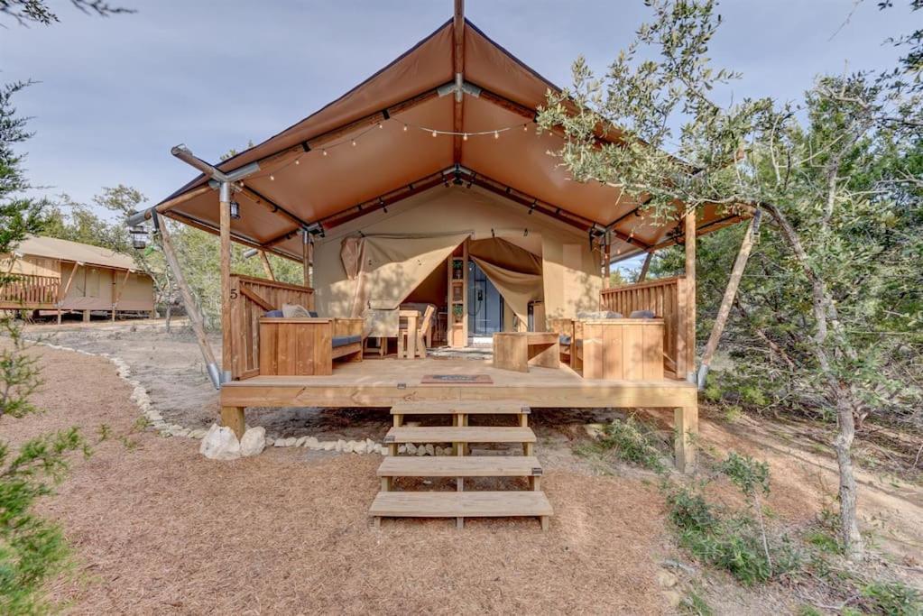 12 Fires Luxury Glamping With Heating #5 Hotel Johnson City Exterior photo
